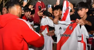 River desató la locura en Salta y esta noche va por la Copa Argentina